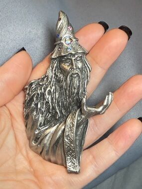 JJ Vintage Wizard Brooch Silver Tone Rhinestone Hat Fantasy 4”